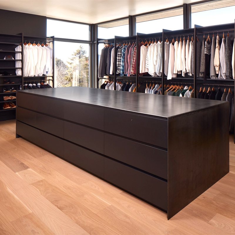 El multicolor de lujo moderno U forma el paseo del gabinete en el organizador Customized Melamine Bedroom