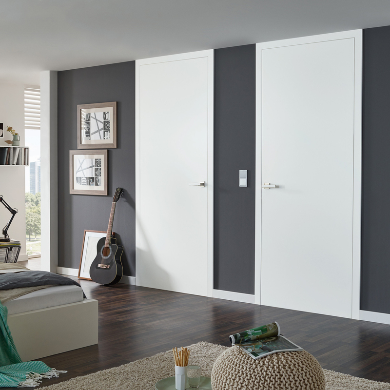 Las puertas interiores de madera del dormitorio de la melamina artesonan la cartilla blanca de la base sólida moderna