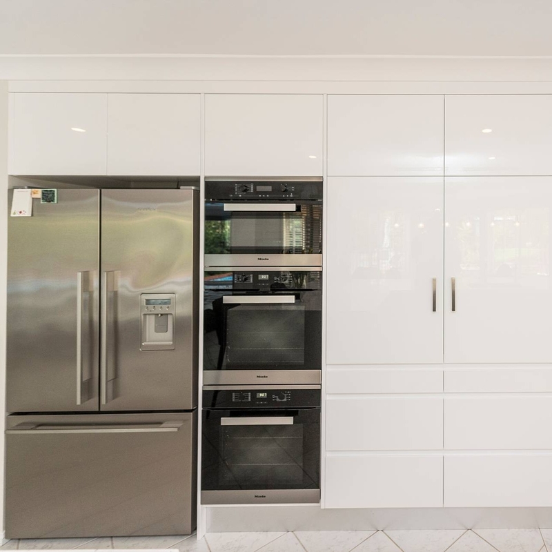 Armario de cocina de la laca de la combinación del multicolor con el panel impermeable