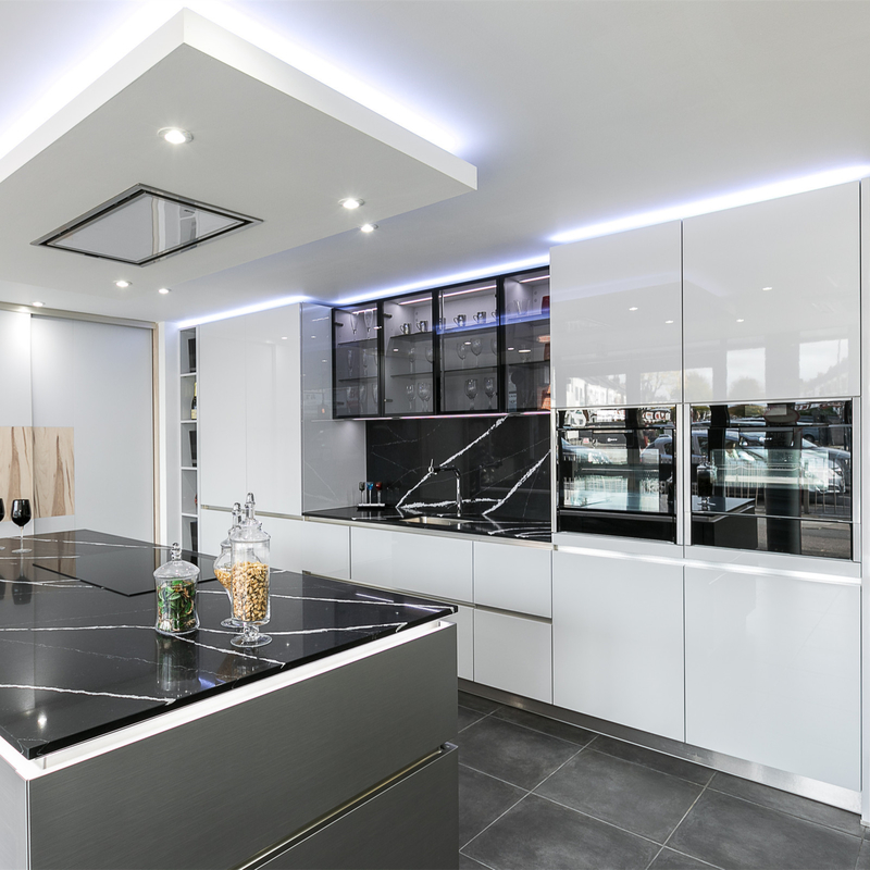 La aduana me hace forma al armario de cocina de la laca alto lustre la base blanca Matte Gray Island