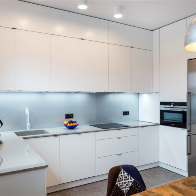El último diseño moderno U forma el gabinete de pared moderno de la cocina de la alta laca del lustre para el apartamento casero del chalet