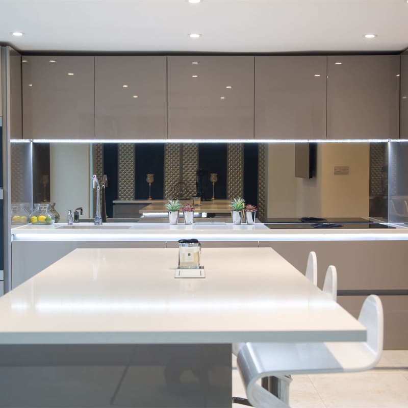 Listo para ensamblar diseño sin manos champán de alta brillantez acrílico tablero alemán gabinete de cocina con isla